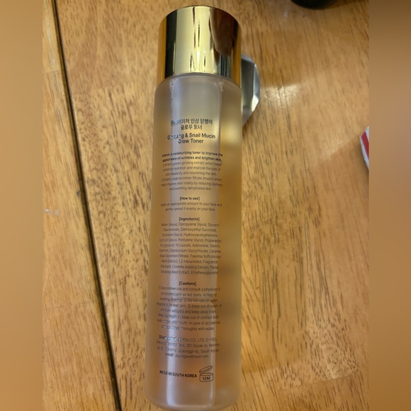 Ginseng & Snail Mucin Glow Toner - Picture 2 of 3